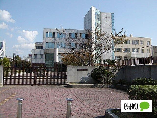 大阪市立難波中学校：860m