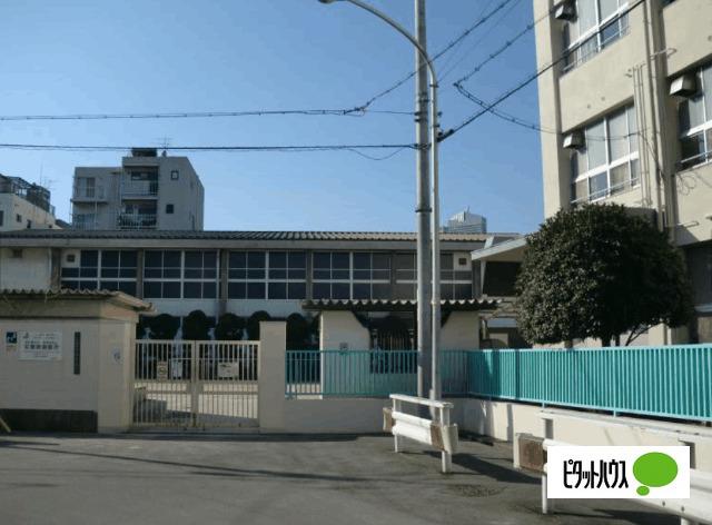 大阪市立九条北小学校：353m