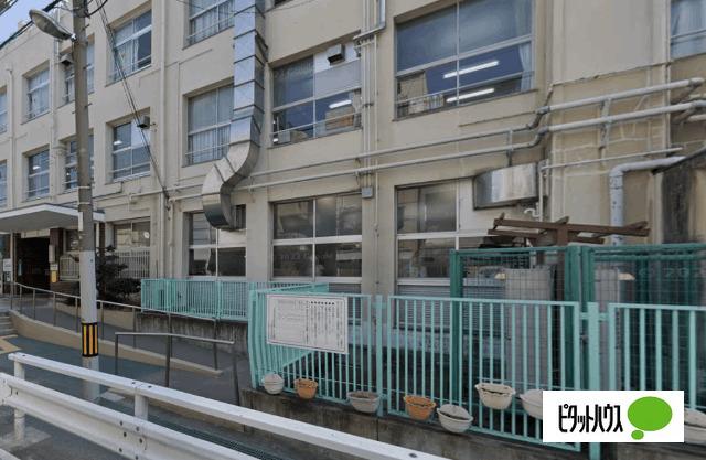 大阪市立南市岡小学校：491m