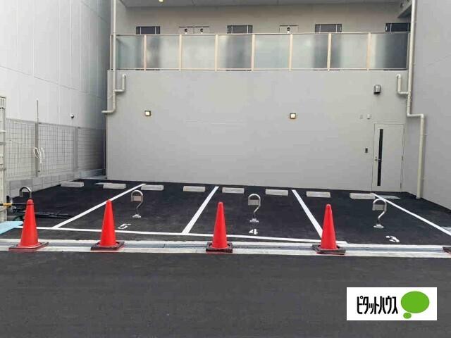 エスリード大阪フェリス 駐車場