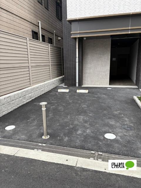 GENOVIA大阪大正 駐車場