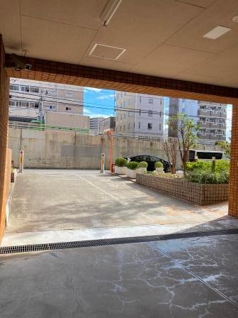 朝日プラザヴェルデュール大正三軒家 駐車場