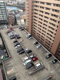 キングスクエアヴィルジア大阪 駐車場
