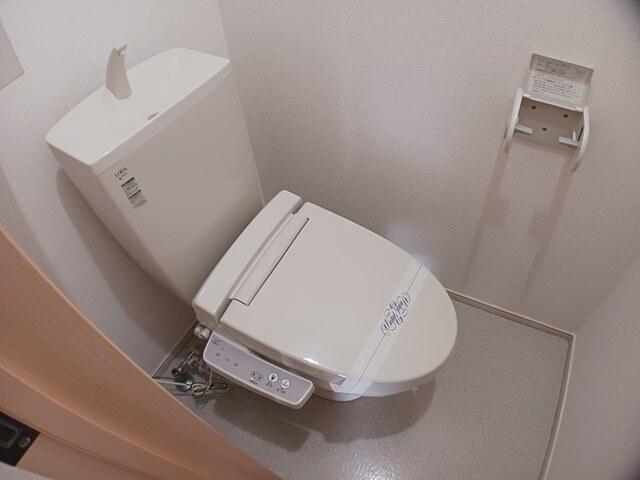 メゾン　ド　コンフォート（102） トイレ