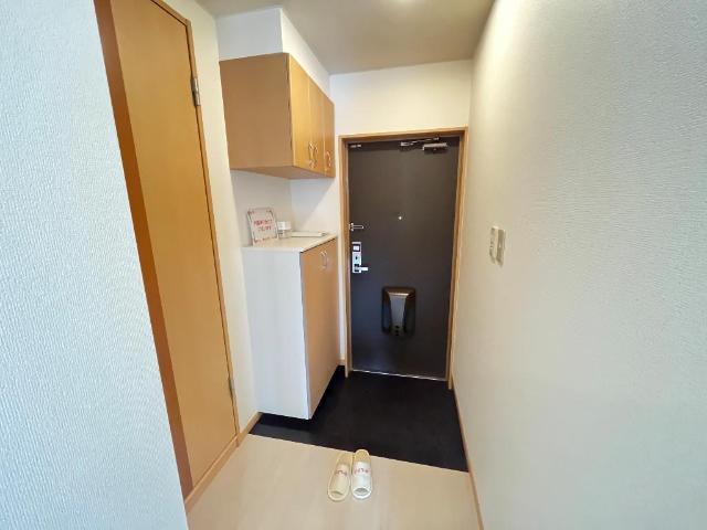 サンフォーレみのう弐番館 玄関