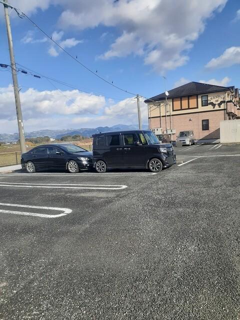 グランディ−ルＡ（103） 駐車場