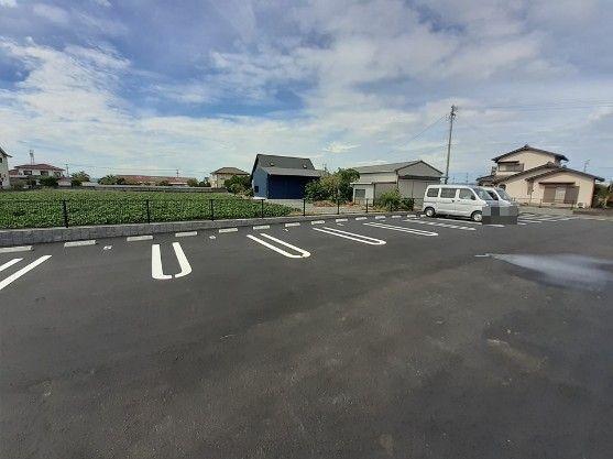 エクセラン　依井　Ｃ（203） 駐車場