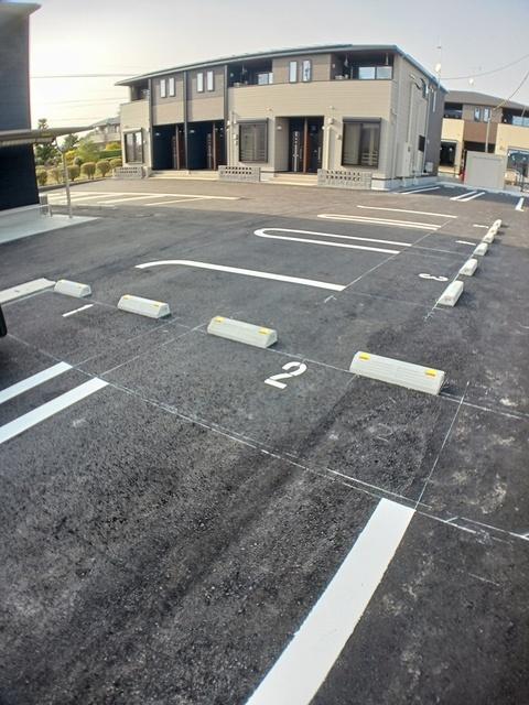 エアリーガーデンＳＤ　β（102） 駐車場