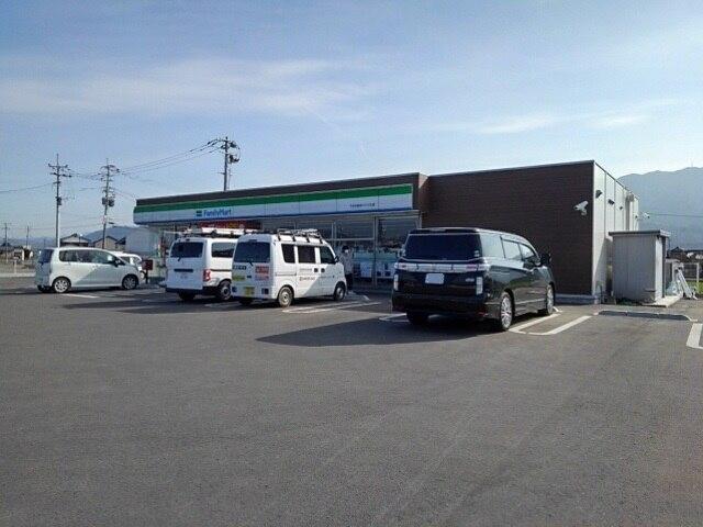 ファミリーマート吉井バイパス店：410m