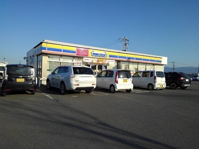 ミニストップ大刀洗下高橋店：900m