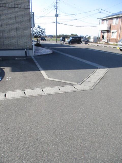 フローラタウン　Ｃ棟（206） 駐車場