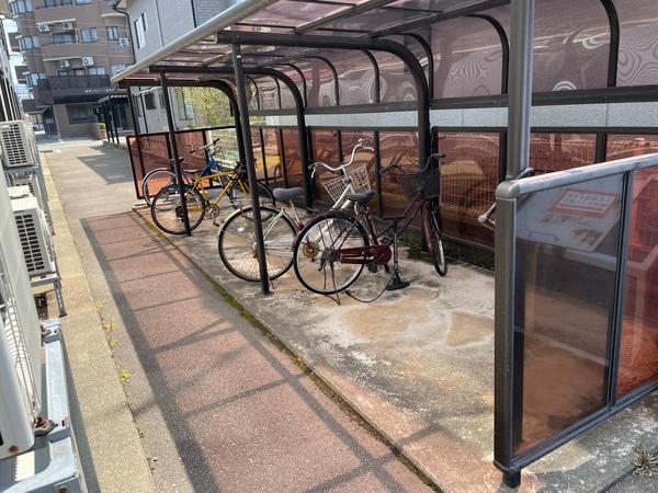 Sunny Days（207） 駐車場