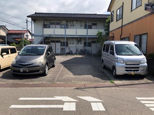 志真第二駐車場 駐車場