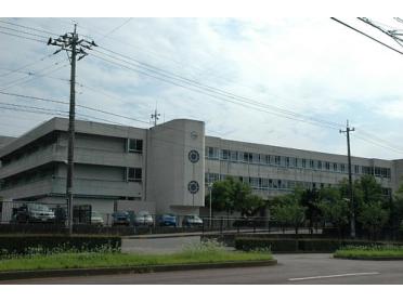金沢市立高尾台中学校：794m