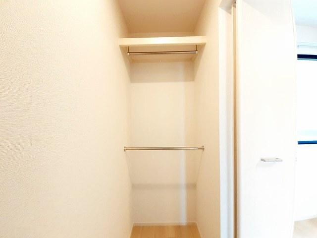 アクア　ローダ（103） 収納