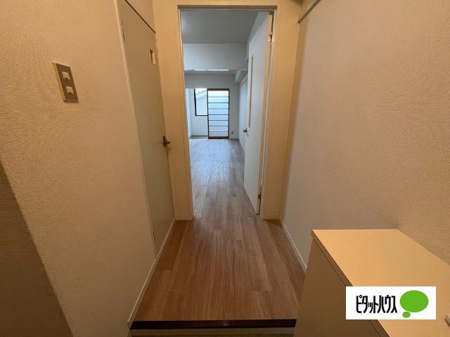 トレンディ伏見台（308） 玄関