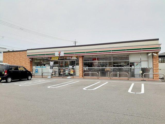 セブンイレブン金沢大額3丁目店：241m