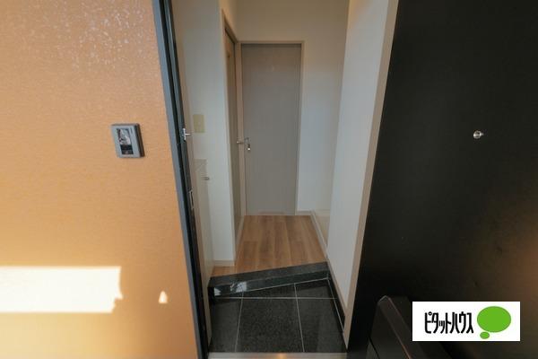 ヴィレドソレイユ（7D） 玄関