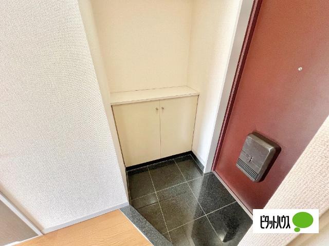 ヴィレドソレイユ（4A） 玄関