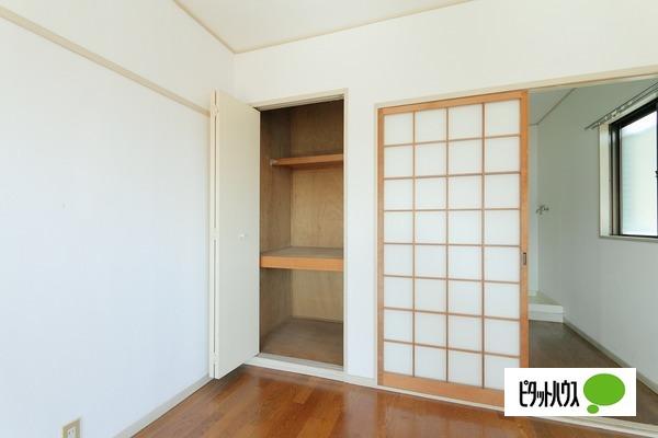 シャンボールⅡ西村（2D） 収納