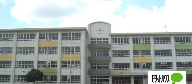 名古屋市立庄内小学校：1111m