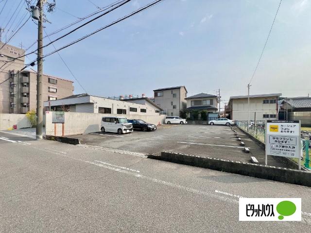 坂巻パーキング 駐車場