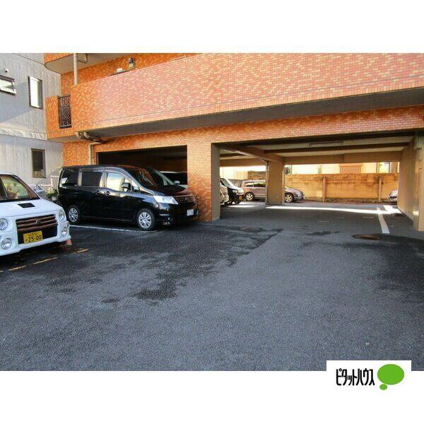 ティーグル名西（5B） 駐車場
