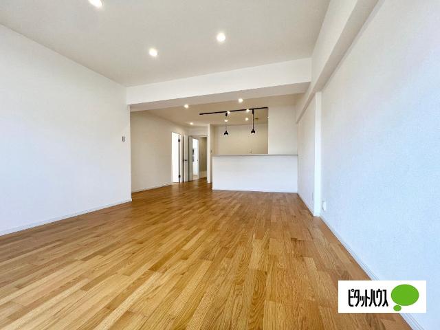 浄心ステーションビル南館 リビング