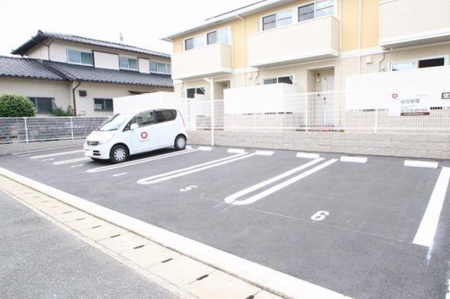 D-room西長住（101） 駐車場
