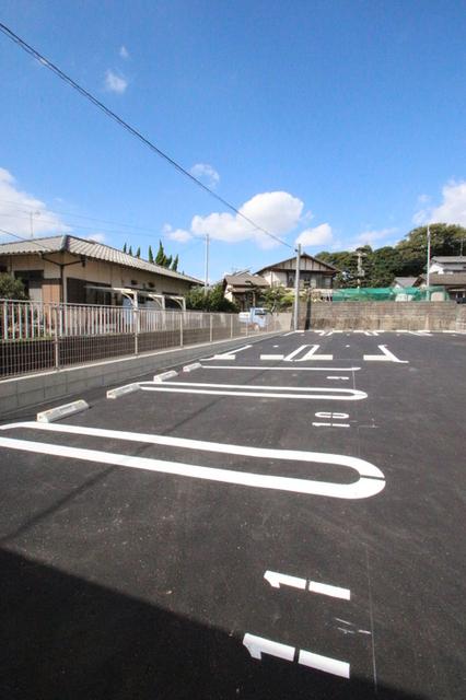 D-room空港南（205） 駐車場