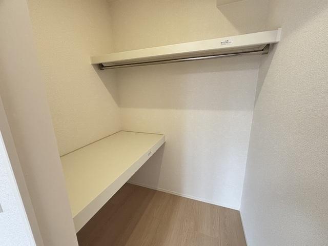 Pure Wind Garden　A棟（302） 収納