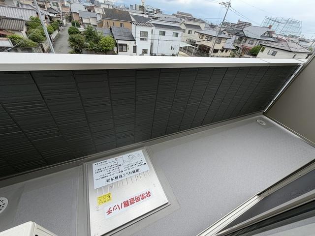 Pure Wind Garden　B棟（302） バルコニー