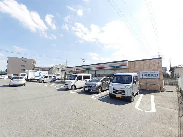 セブンイレブン粕屋内橋店：300m