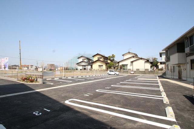 サンフィットハイツ　十二号館（201） 駐車場