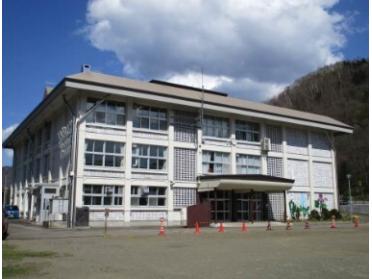 札幌市立定山溪小学校：1137m