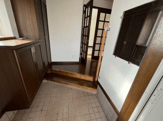 登町戸建（1） 玄関