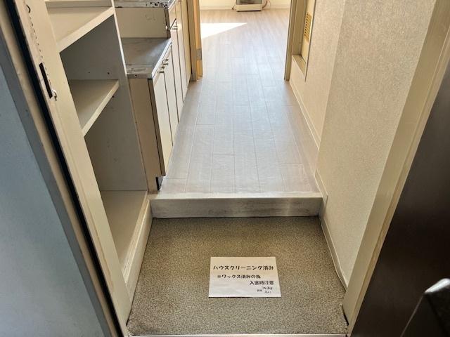 ウエスト・ナガハシ（151） 玄関