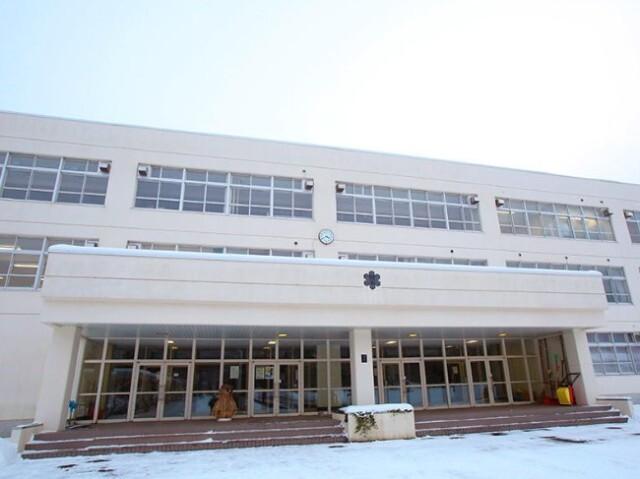 北海道倶知安農業高校：2147m
