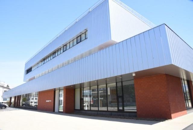 ニセコ町役場：404m