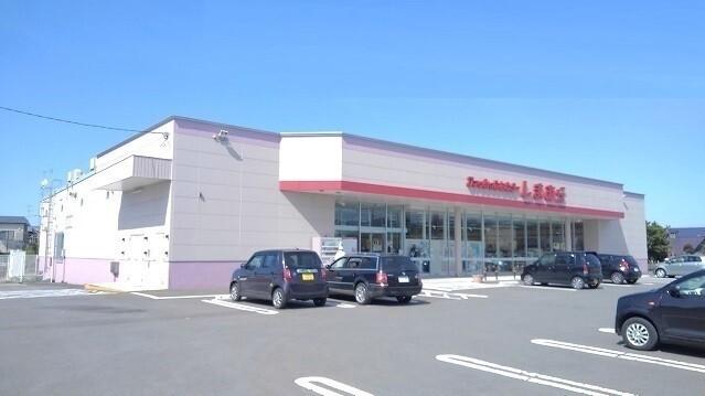 ファッションセンターしまむら余市店：2350m