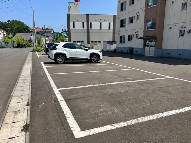 サンリバーオタモイⅡ（401） 駐車場