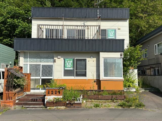 余市駅より徒歩52分 築37年11ヶ月 2階建の賃貸物件
