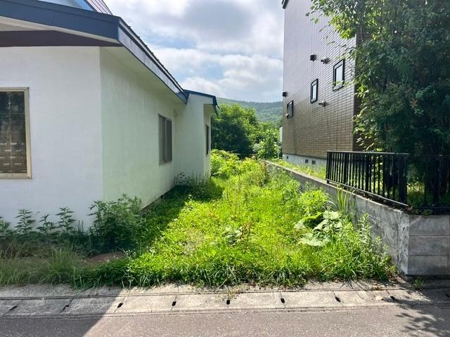 塩谷１丁目貸家（0） 駐車場