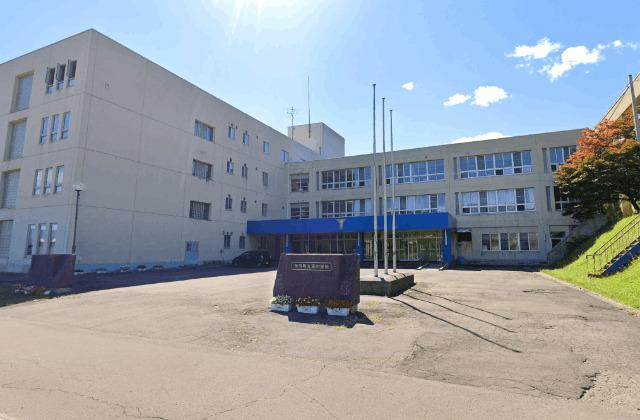 余市町立東中学校