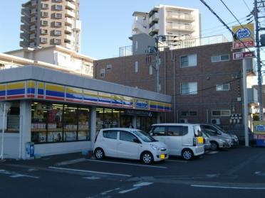 ミニストップ　土呂駅前店：220m