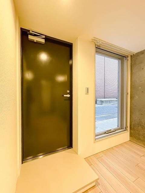 スフィア日本橋富沢町（101） 玄関