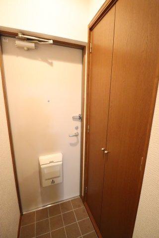 アリス広尾（202） 玄関