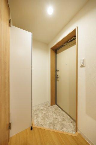 プロス千歳烏山（事業用）（405） 玄関