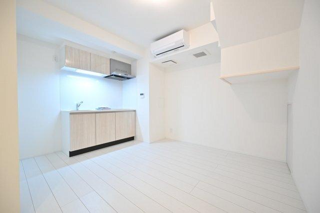 Ｔｈｅ　Ｒｅｓｉｄｅｎｃｅ　Ｎｉｈｏｎｂａｓｈｉ リビング