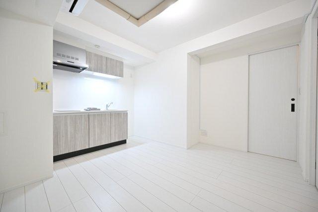 Ｔｈｅ　Ｒｅｓｉｄｅｎｃｅ　Ｎｉｈｏｎｂａｓｈｉ リビング